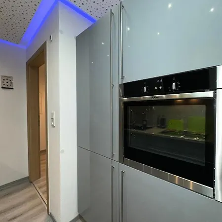 Modern Apartments Neuburg D - Top - 2 Zimmer, Parkplatz, Balkon, Wi-Fi, 2 Tv, Dusche, Kueche Neuburg an Der Donau Exterior photo