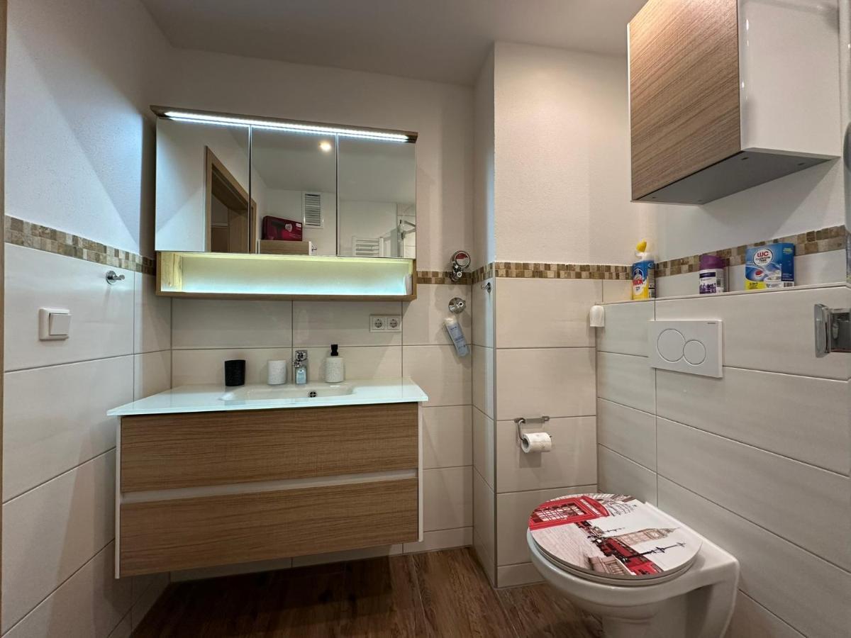 Modern Neuburg D - - 2 Zimmer, Parkplatz, Balkon, Wi-fi, 2 Tv, Dusche, Kueche Apartment Neuburg an Der Donau
